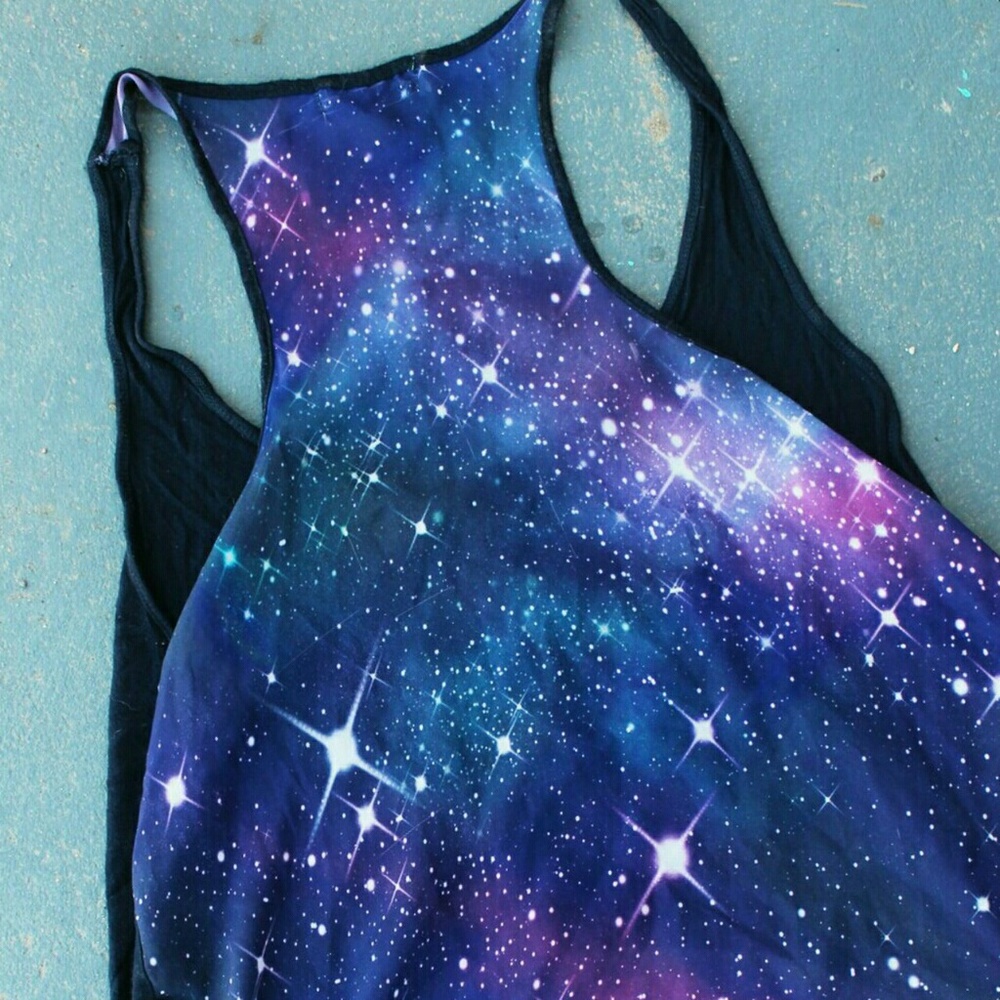 Crop top - Picture 2 of 2